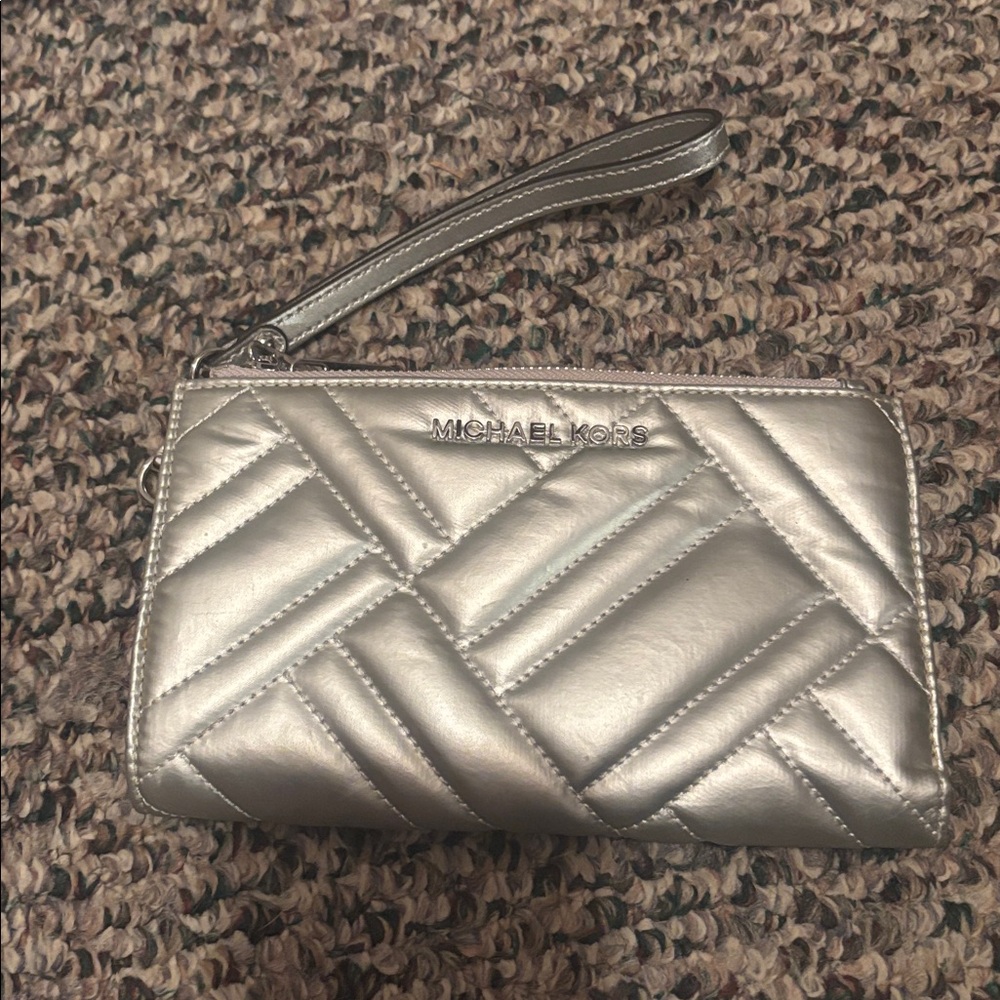 Michael Kors wristlet